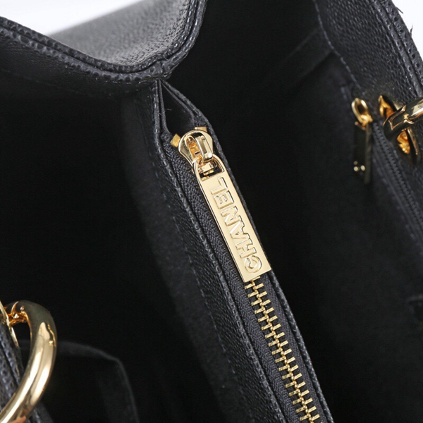 シャネルバッグ着用イメージ